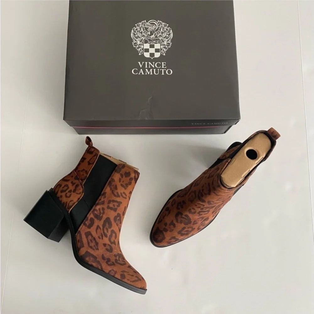 New Vince Camuto Kreshna Chelsea boot leopard print leather booties animal - Picture 4 of 12